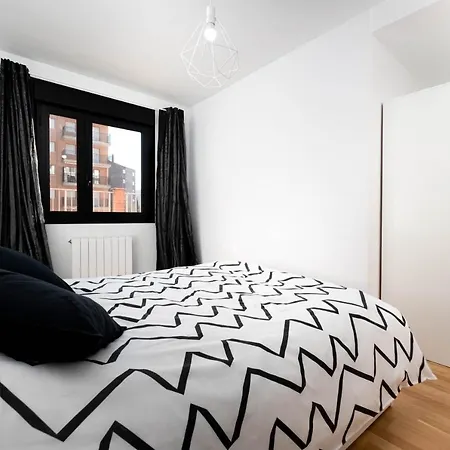 En Con Amplia Y Soleada Terraza