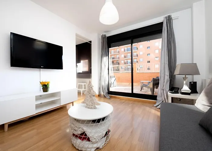 En Con Amplia Y Soleada Terraza *