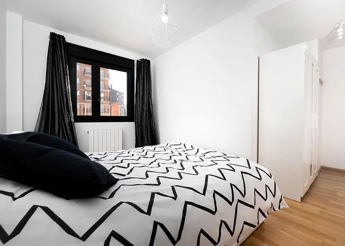 En Con Amplia Y Soleada Terraza