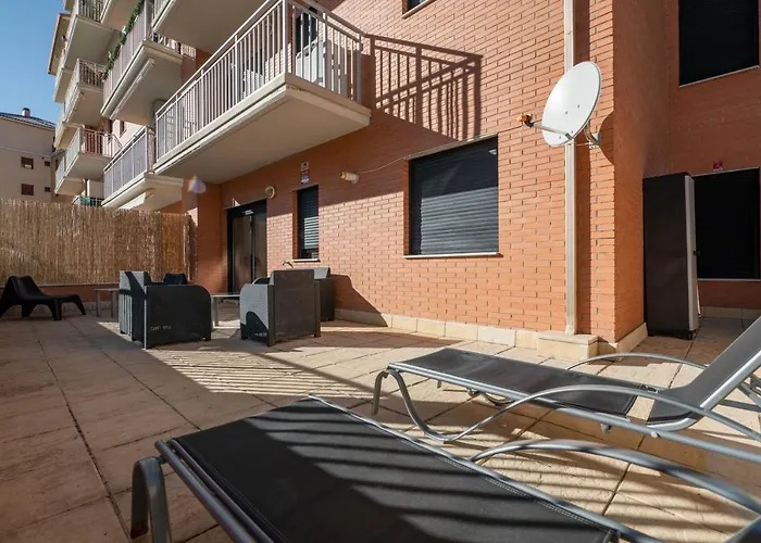 En Con Amplia Y Soleada Terraza Lägenhet