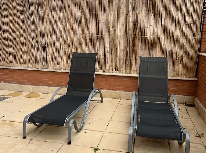 En Con Amplia Y Soleada Terraza Lägenhet Sabiñánigo